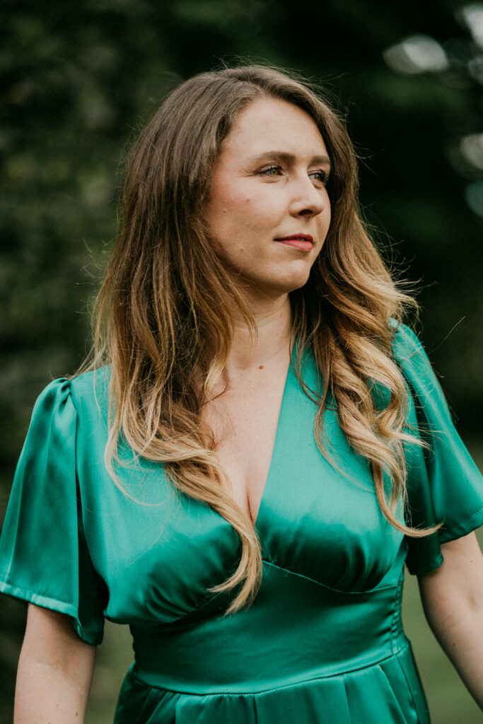 Marie-officiante de cérémonie