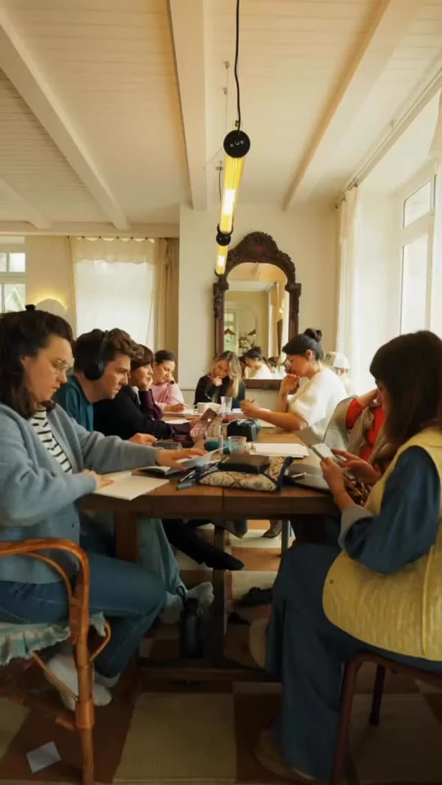 J’ai appris, ressenti, expérimenté alors pour résumer j’ai fait ce que je sais faire de mieux : écrire ✨
et @pierrealain.mouton l’a sublimé.

À nous, à notre empreinte 💛

@les_mignonneries 
@auroregaillarcencielphoto 
@atelier_d.astrid 
@eric.photographe.mariage 
@thibaultgustinphotographe 
@cassiopee_elodie_villemus 
@gwenaelle_cossais 
@chateaudefortis 
@justinlove_wedding 
@noemie_deshayes